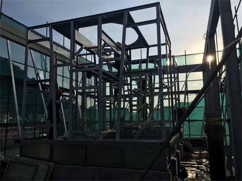 深圳冷却塔：开式冷却塔与闭式冷却塔哪个好？(开式<font color='red'>玻璃钢冷却塔</font>价格一般是多少)