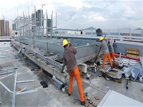 干湿闭式冷却塔工作原理